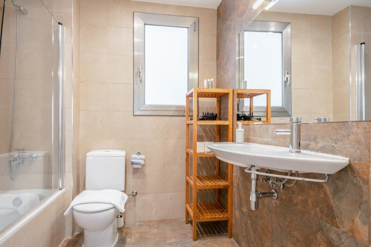 Apartment Inside Salva Barcelona